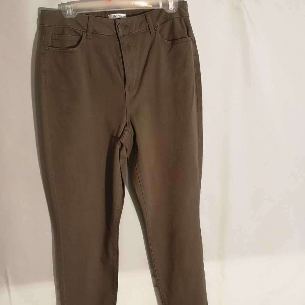 Ricki's Ladies Slim Leg Casual Pants